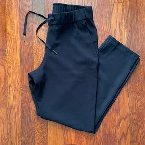 Lululemon On the Fly Woven pant 6
